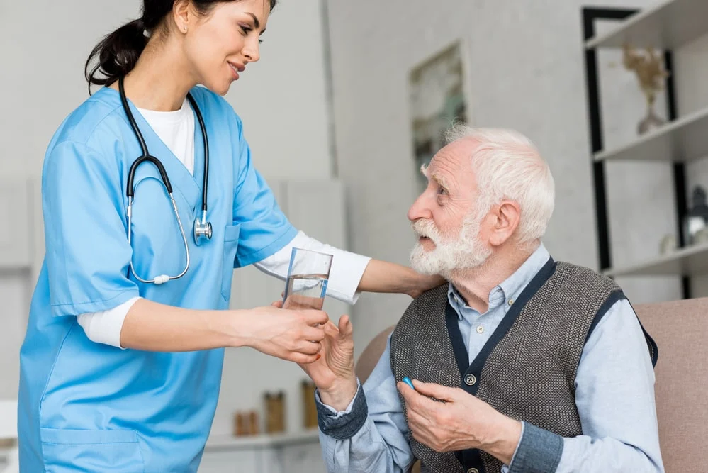 nursing home assitent